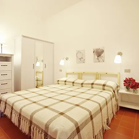 Pinus Village Sea Front Apartment Pula